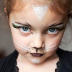 Penteados e maquilhagem para crianças para a festa Halloween - gato